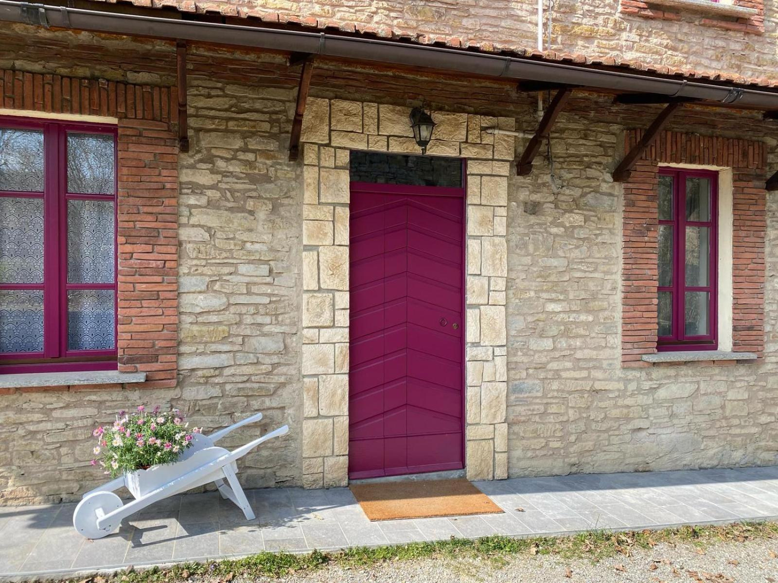 La Lupa E L'Orso Bed & Breakfast Berceto Exterior photo